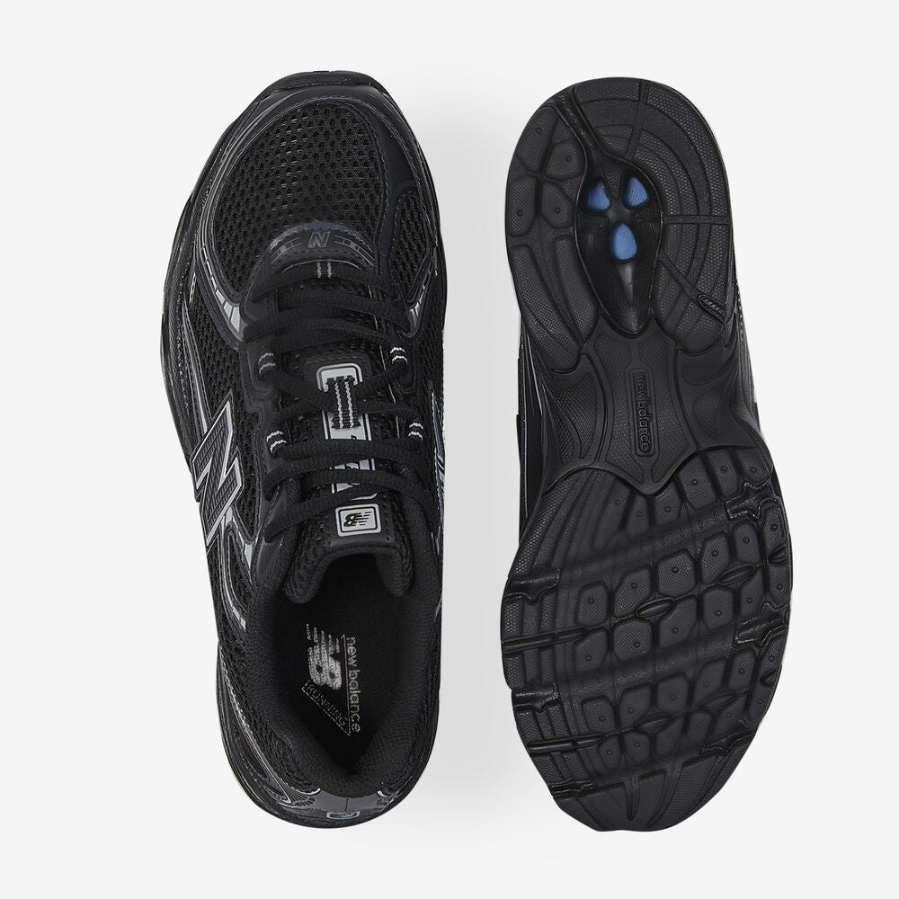 NEW BALANCE 740 black