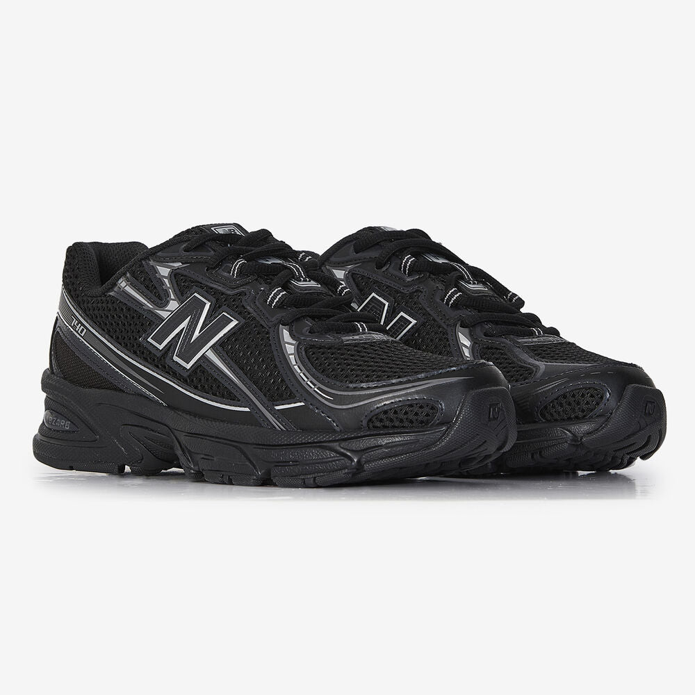 NEW BALANCE 740 black